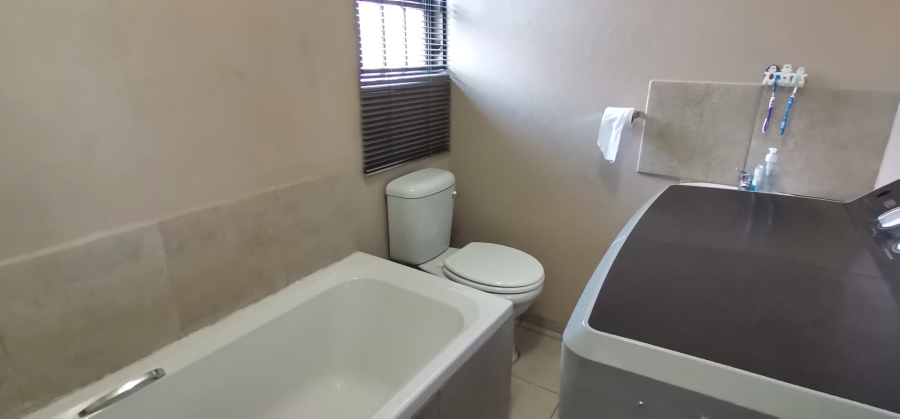 To Let 2 Bedroom Property for Rent in Raceway Free State